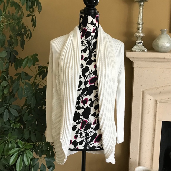 Giorgio Armani Sweaters - Giorgio Armani Sweater